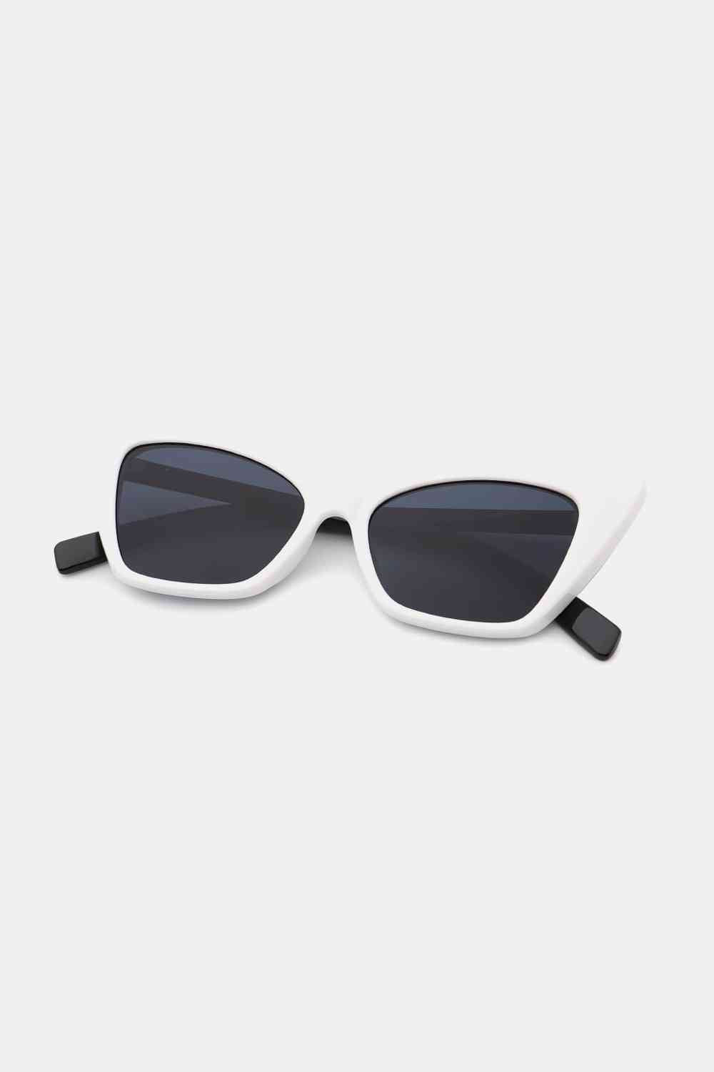 UV400 Cat Eye Sunglasses with acetate lenses and polycarbonate frame, including protective case.