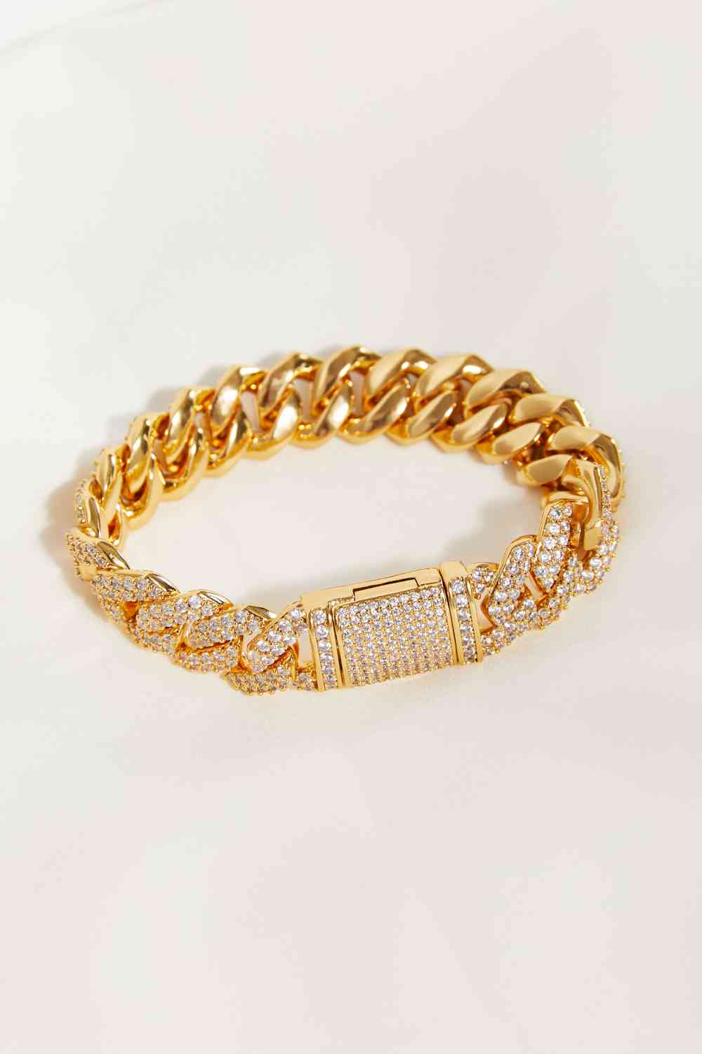 Gold-plated alloy bracelet with zircon inlay – Adjustable 7 and 8 inch chains.