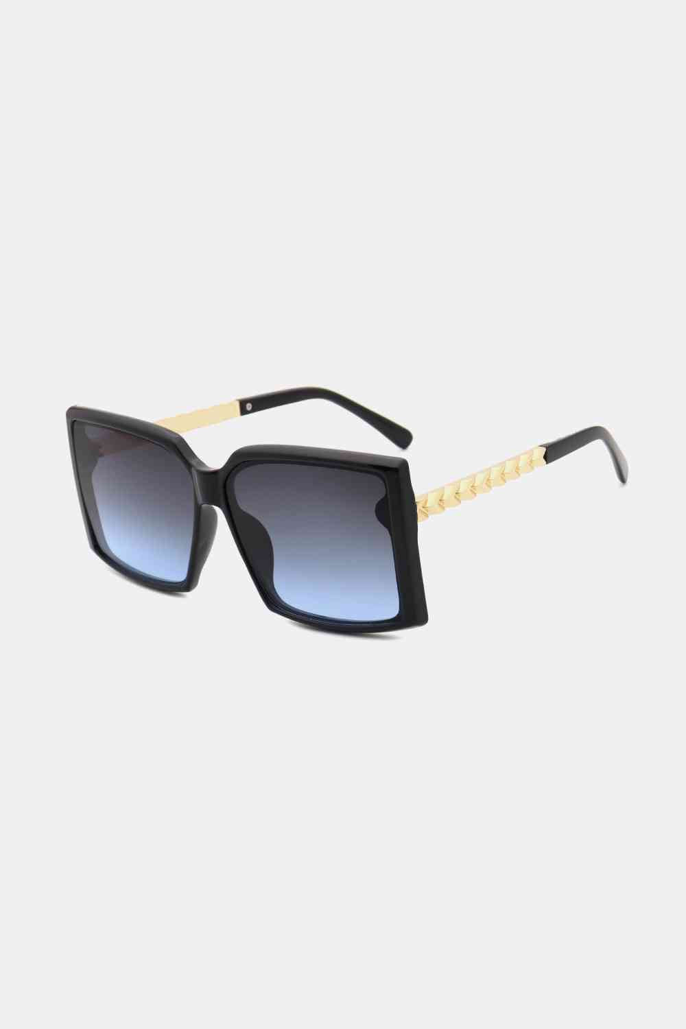 Square polycarbonate frame sunglasses with UV400 protection and metal-plastic hybrid temples, includes protective case.