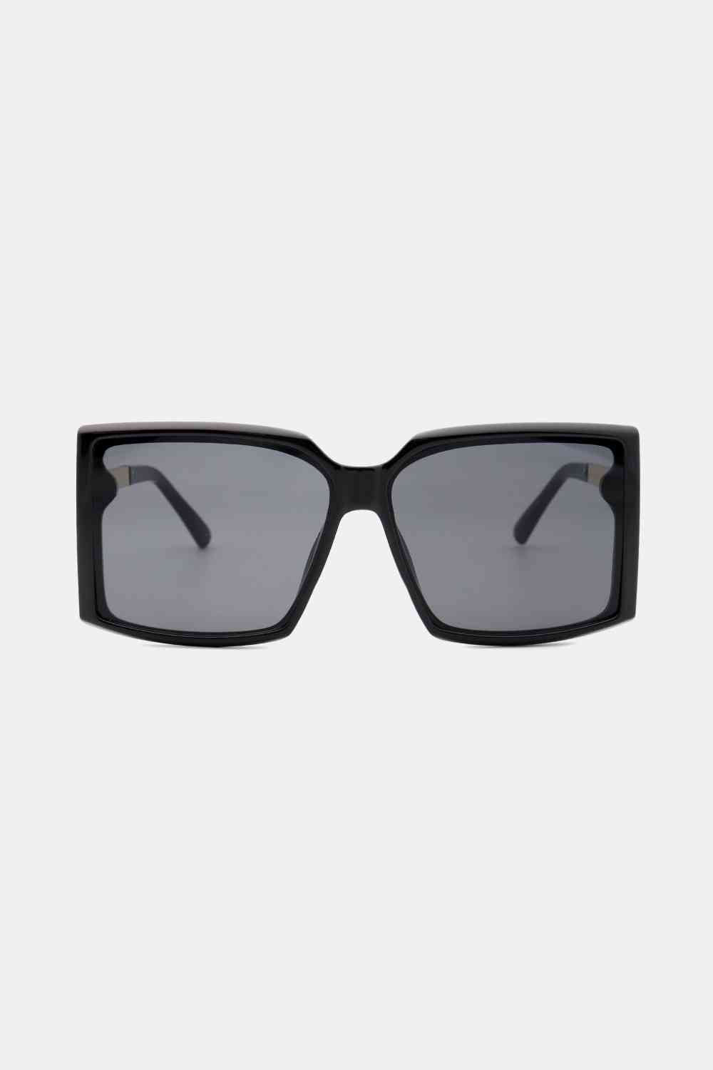 Square polycarbonate frame sunglasses with UV400 protection and metal-plastic hybrid temples, includes protective case.