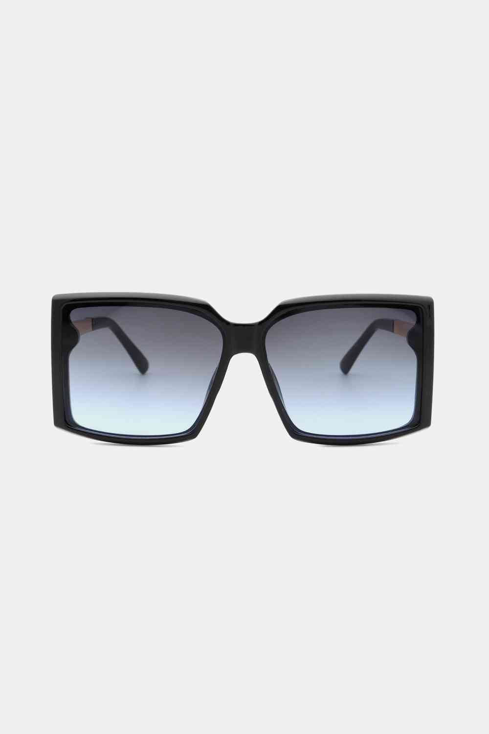 Square polycarbonate frame sunglasses with UV400 protection and metal-plastic hybrid temples, includes protective case.