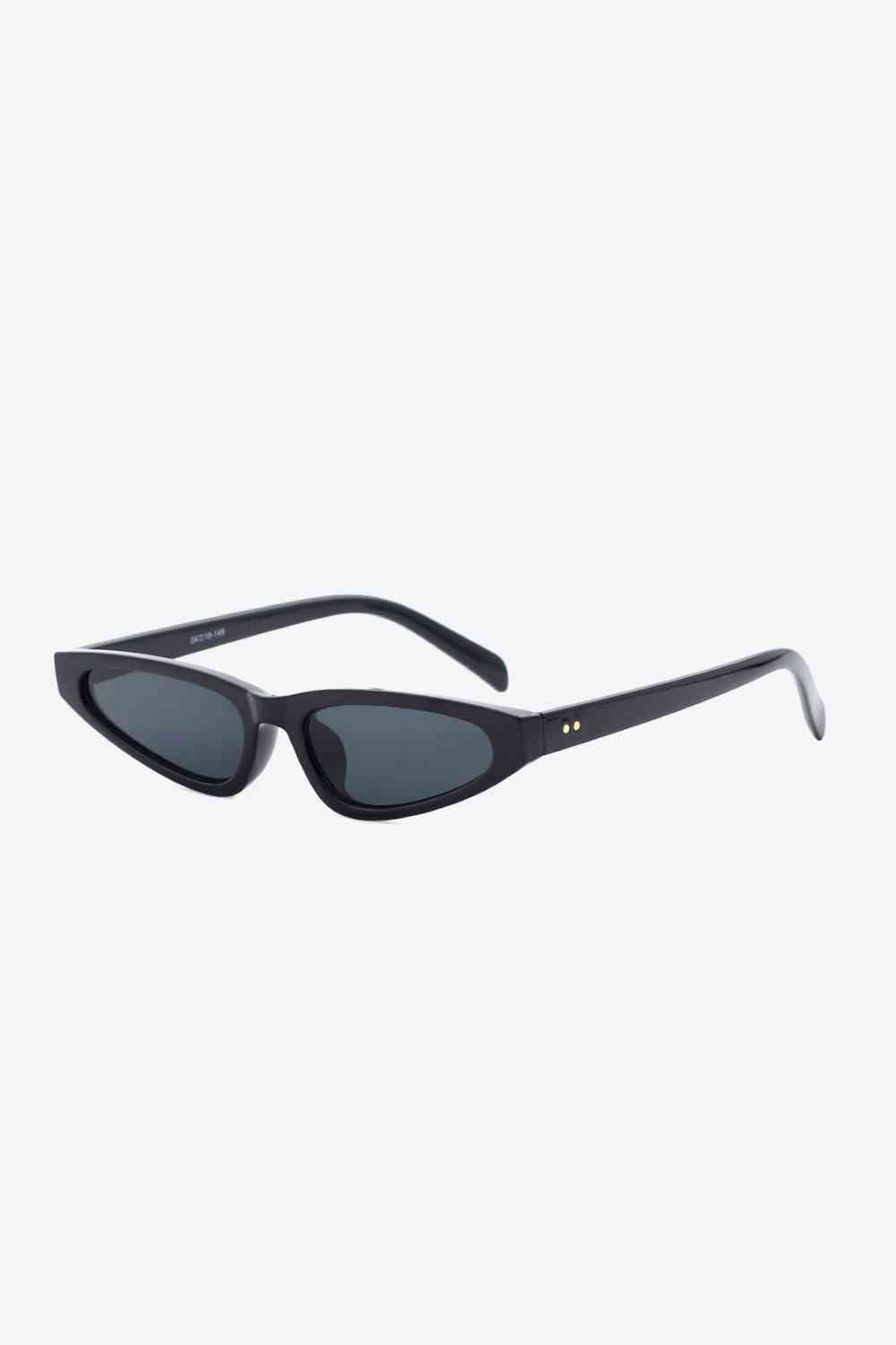 Polycarbonate Frame UV400 Cat Eye Sunglasses with acetate lenses and UV protection.
