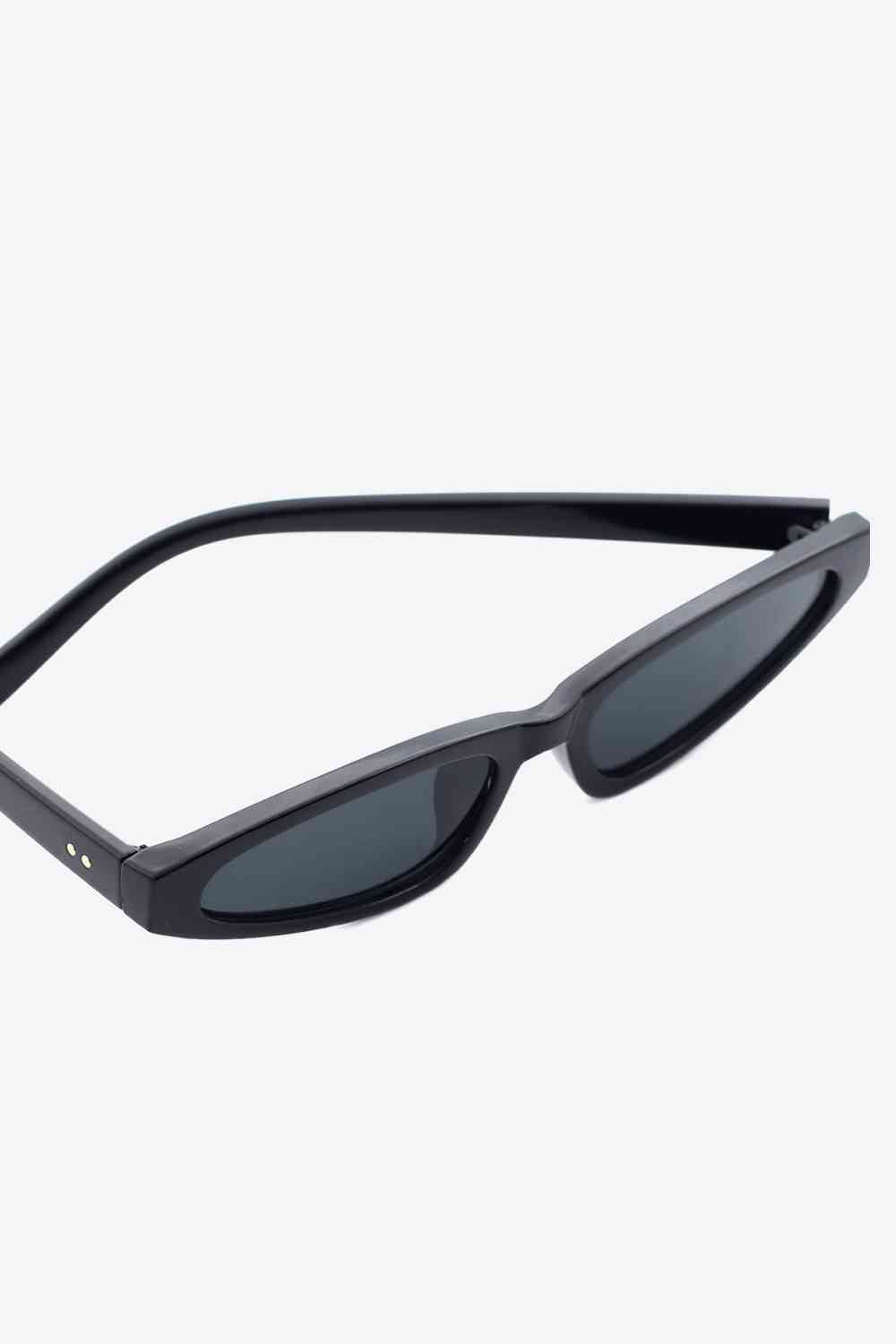 Polycarbonate Frame UV400 Cat Eye Sunglasses with acetate lenses and UV protection.