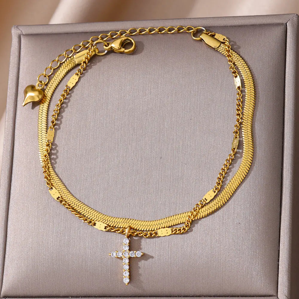 "Boho Evil Eye Anklet for Women with Cubic Zirconia"
"Stainless Steel Evil Eye Anklet for Lucky Summer Style"
"Trendy Beach Jewelry Anklet with Snake Chain and Evil Eye Design"