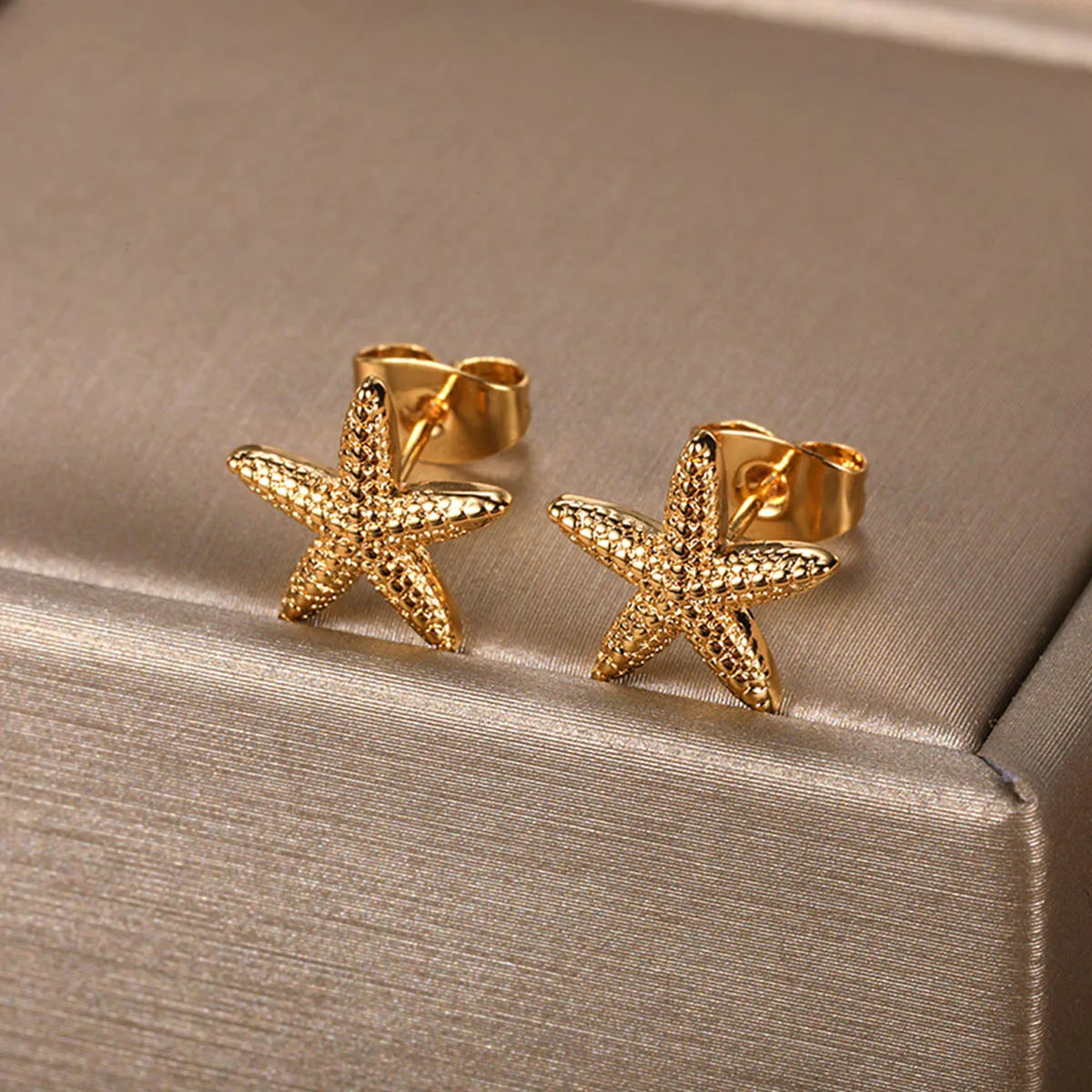 "Starfish Stud Earrings for Women in Stainless Steel"
"Minimalist Beach Jewelry – Starfish Stud Earrings"
"Summer Starfish Earrings Gift for Women and Children"
"Cute Starfish Earrings for Beach Lovers"